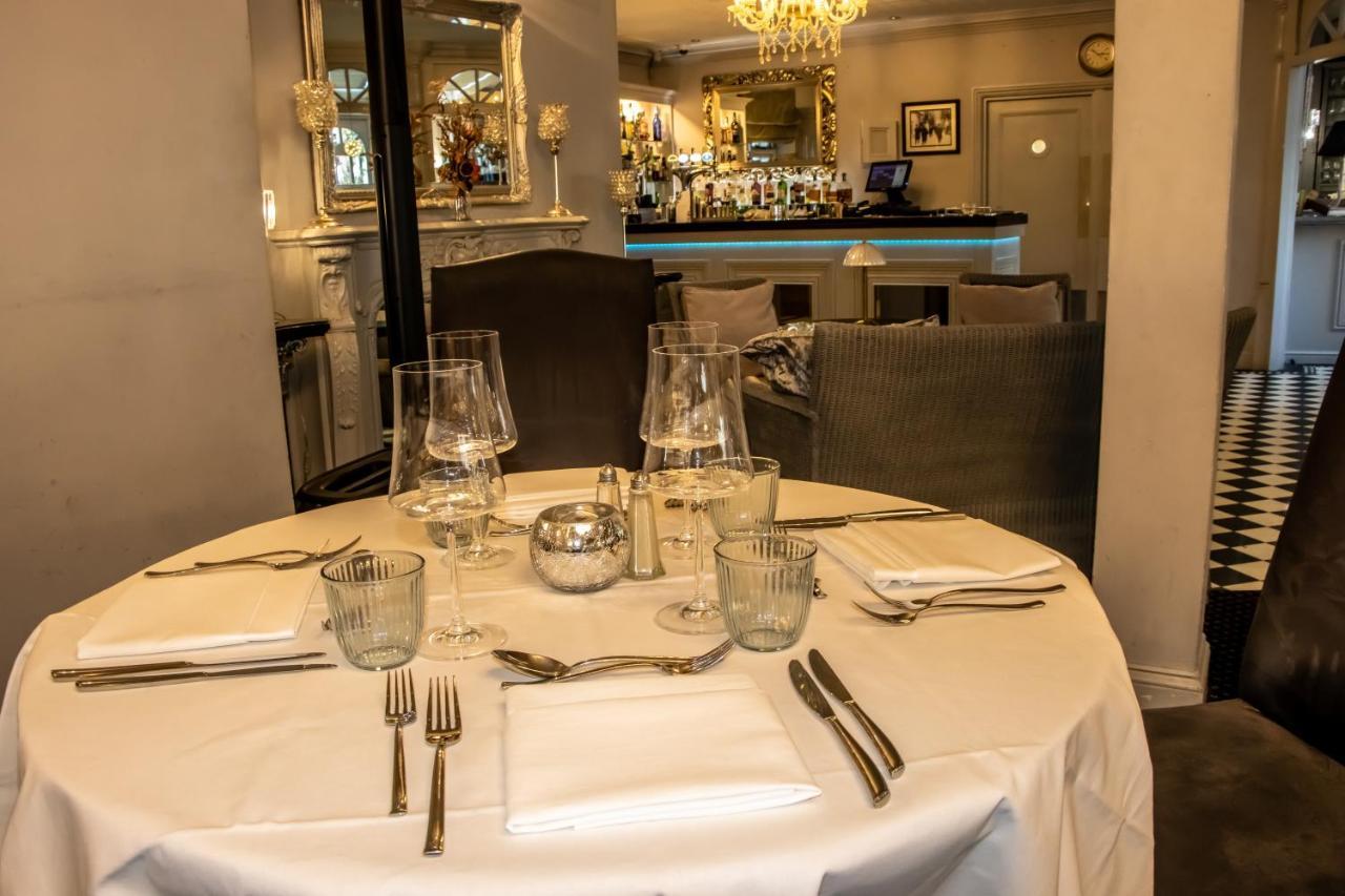 The Lord Bute Hotel ไฮคลิฟฟ์ ภายนอก รูปภาพ