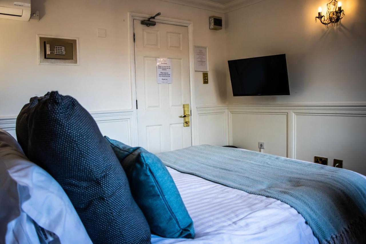 The Lord Bute Hotel ไฮคลิฟฟ์ ภายนอก รูปภาพ