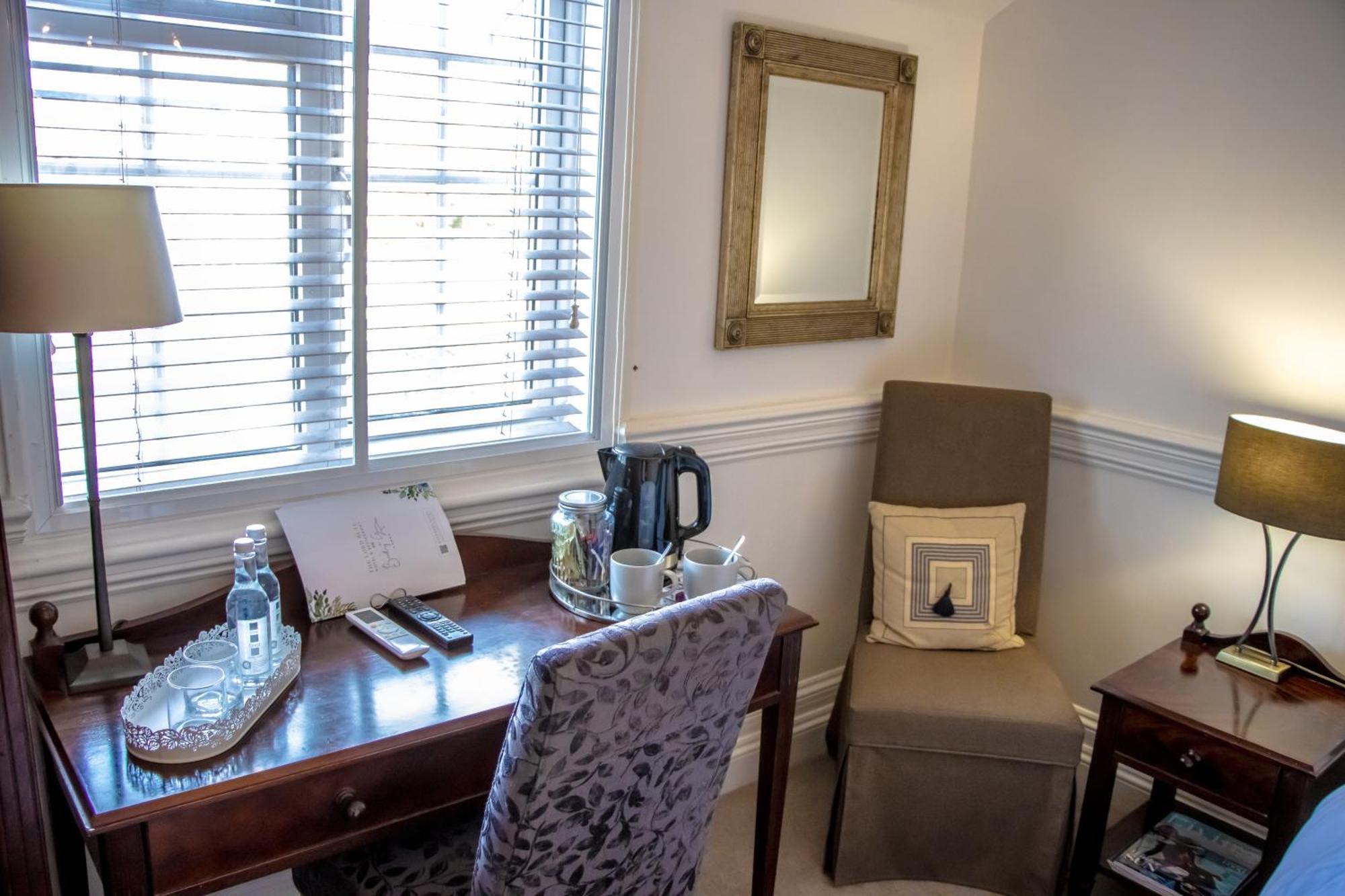 The Lord Bute Hotel ไฮคลิฟฟ์ ภายนอก รูปภาพ